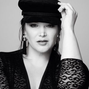 Meet your Posher, Posh